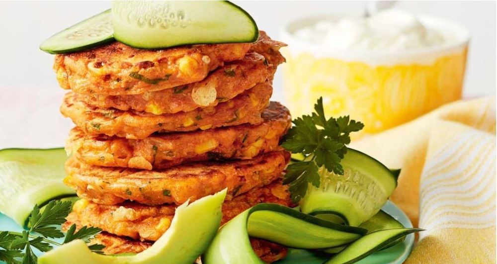 Cheddar, sweet corn, & smoked ham fritters di Sara Meyer - Recipefy