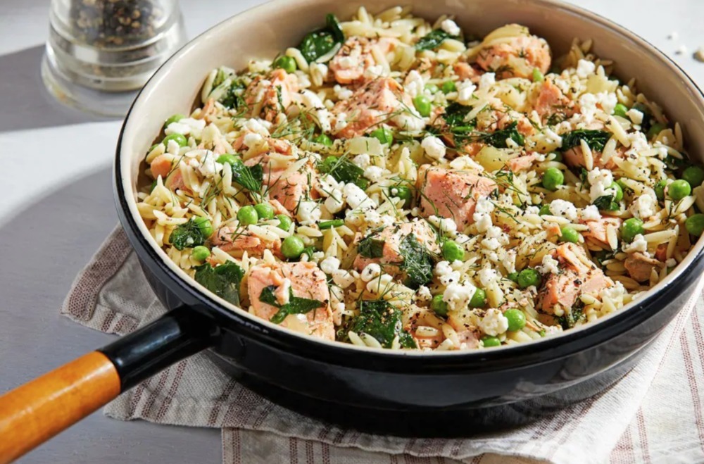 Orzo Skillet With Salmon, Peas, Dill and Feta di Schalene Dagutis - Recipefy