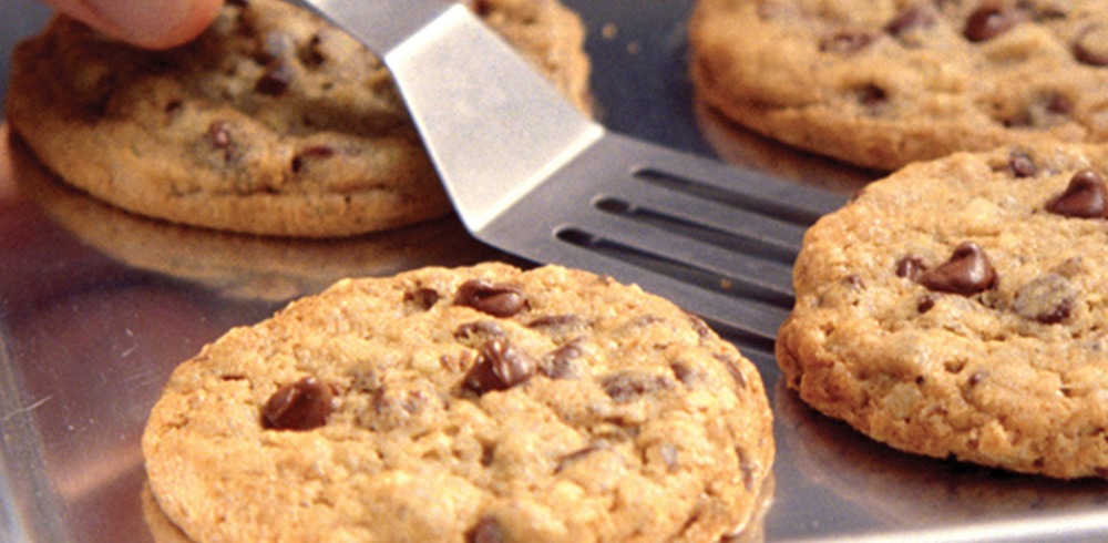 DoubleTree official chocolate chip cookies of Schalene Dagutis - Recipefy