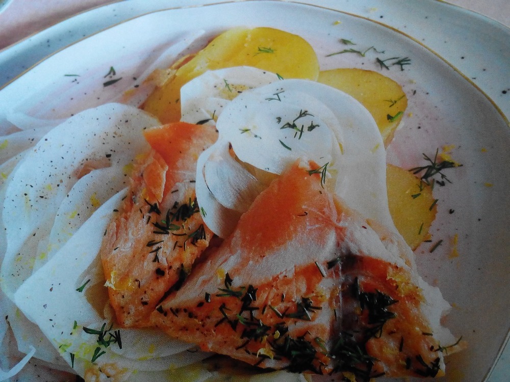 Salmone e patate in cartoccio aromatico of Marina Marini - Recipefy