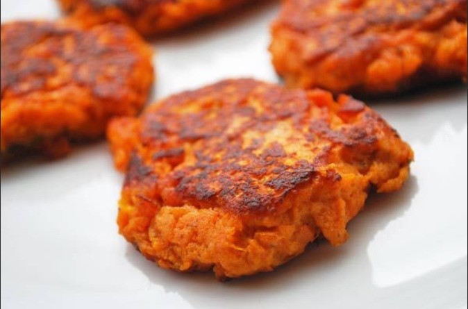 Sweet potato & tuna patties with tartar sauce di librarychick4405 - Recipefy