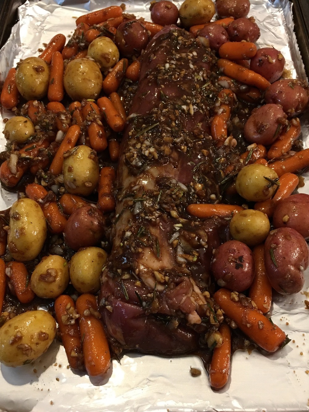 Sheet Pan Pork Tenderloin with Garlic and Rosemary of Michele Poole - Recipefy