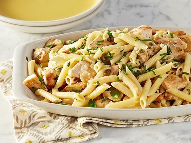 Rachel Ray's Chicken Piccata Pasta Toss de Schalene Dagutis - Recipefy