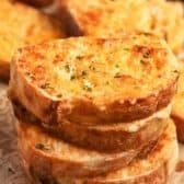 Garlic Cheese Toast of Kelly Barton - Recipefy
