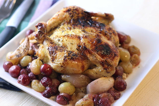 Roasted Cornish Hens (or Chicken Pieces) and Grapes di Kelly Barton - Recipefy