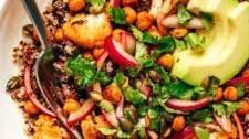 Cilantro-Lime Cauliflower Quinoa Bowls de Kelly Barton - Recipefy